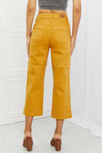 Load image into Gallery viewer, DIBS 5395 Judy Blue Jayza Full Size Straight Leg Cropped Jeans
