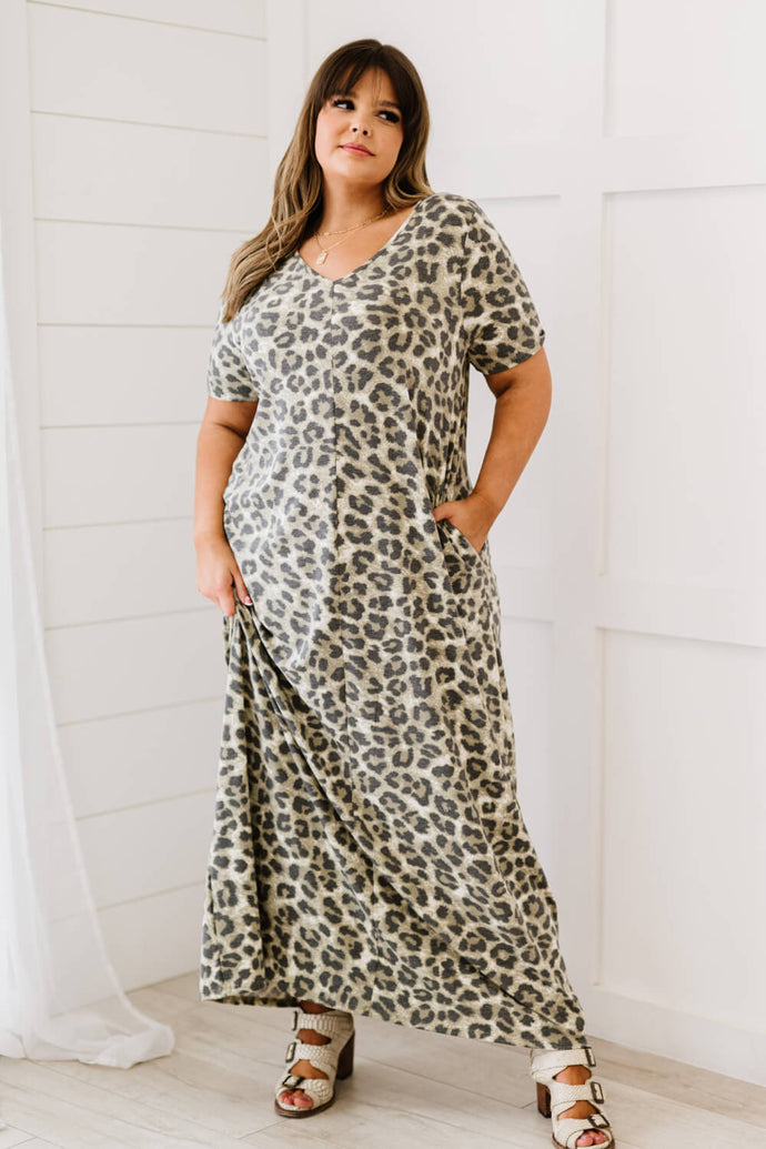 Zenana Born to be Wild Full Size Run Leopard Print Maxi Dress with Pockets